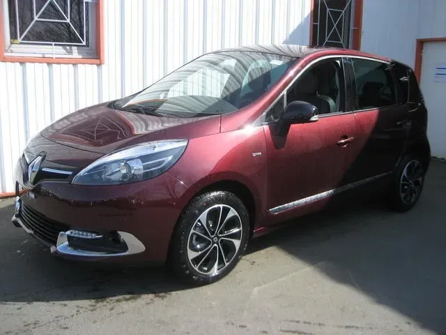 Renault SCENIC NV E-DCI 130 Bose Edition